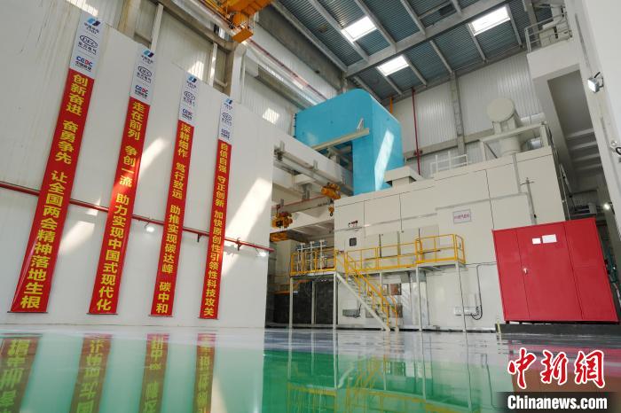 全国产化F级50兆瓦重型燃气轮机机组。　中国尊龙凯时·(中国)官方网站-AG旗舰厅电气集团有限公司供图